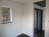 【２階　洋室】