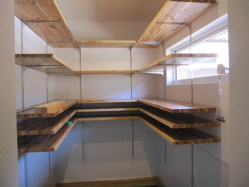 玄関横の土間収納